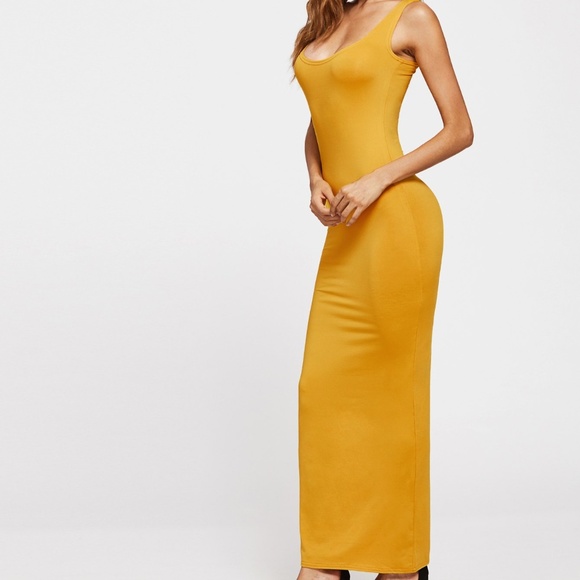 Scoop Neck Bodycon - Picture 3 of 5